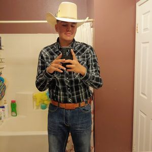 Meet your Posher, Dago